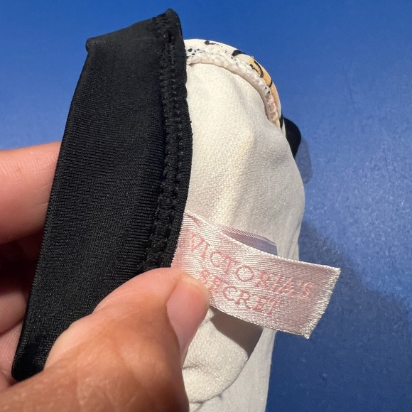 Victoria Secret Y2K Colorful Graphic Bikini Top Size Medium Beach Summer Girly - Picture 4 of 6